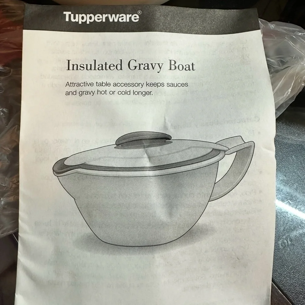 Tupperware Cream and brown-ish gravy boat VINTAGE